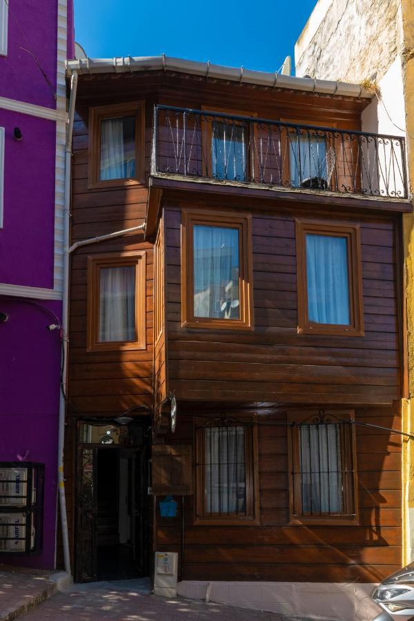 Taksim Wooden House Hostel Estambul Exterior foto
